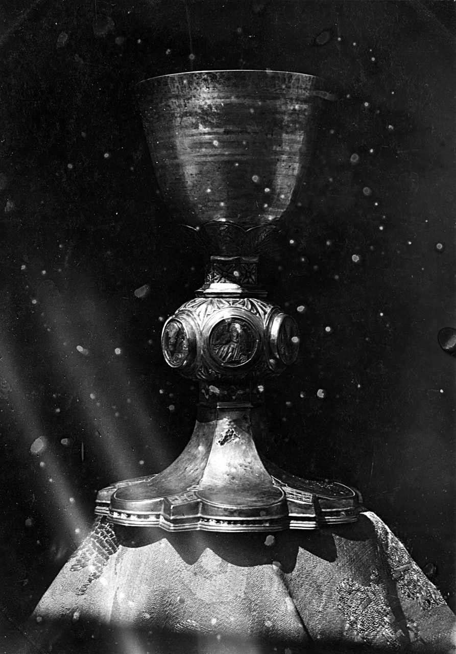 Caprese Michelangelo - collocazione ignota - calice (negativo) di Gabinetto fotografico del Polo Museale Fiorentino (laboratorio) - bottega aretina (primo quarto XX)