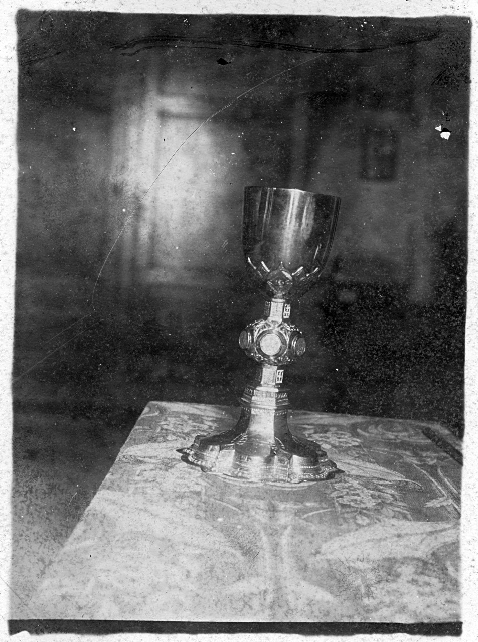 Collocazione ignota - Calice in rame dorato con smalti (negativo) di Gabinetto fotografico del Polo Museale Fiorentino (laboratorio) - bottega aretina (primo quarto XX)