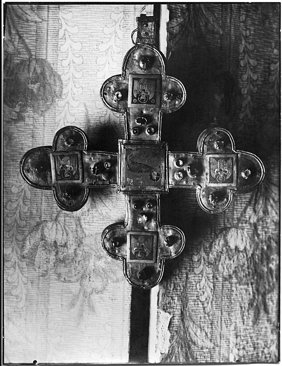 Castiglion Fiorentino - Pinacoteca - Stauroteca; rame dorato, smalti, pietre colorate quarzi (negativo) di Gabinetto fotografico del Polo Museale Fiorentino (laboratorio) - manifattura mosana (primo quarto XX)