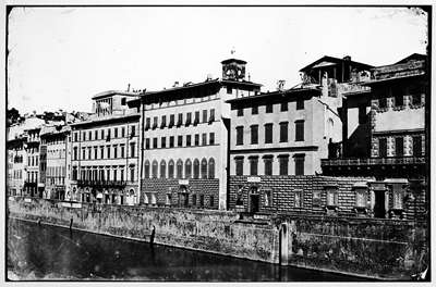 Firenze - Veduta di Lungarno Acciaioli dalla terrazza centrale del Ponte Vecchio (negativo) di John Brampton Philpot (metà XIX)