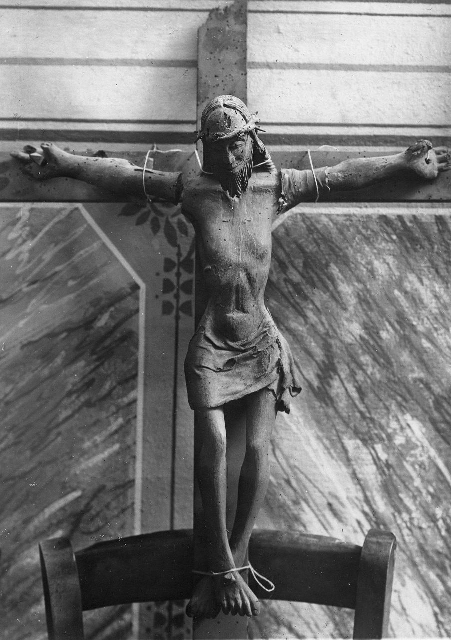 Arezzo- Conservatorio di S. Caterina- Crocifisso ligneo (negativo) di Gabinetto fotografico del Polo Museale Fiorentino (laboratorio) - bottega aretina (inizio XX)