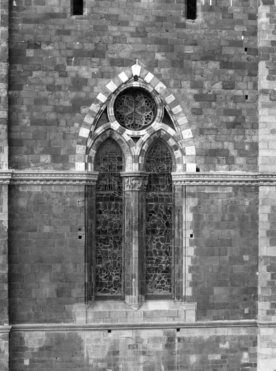 Arezzo - Cattedrale - Bifora laterale (negativo) di Perazzo, N (inizio XX)