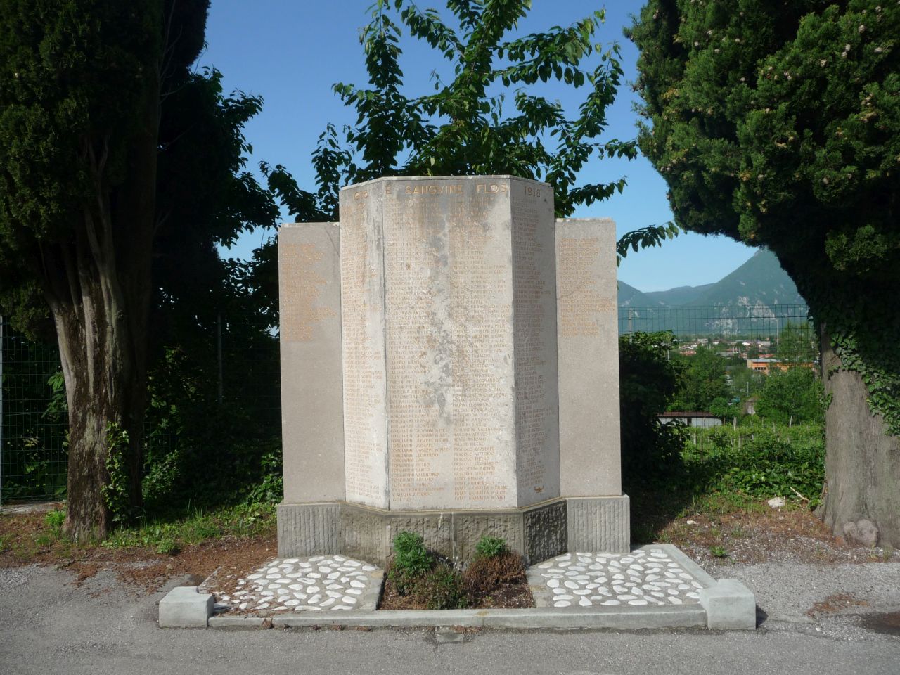 soggetto assente (monumento ai caduti - a stele, opera isolata) - manifattura friulana (XX)