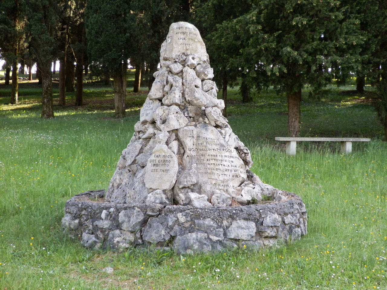 soggetto assente (monumento ai caduti - a montagna figurata, opera isolata) - ambito militare italiano (prima metà XX)