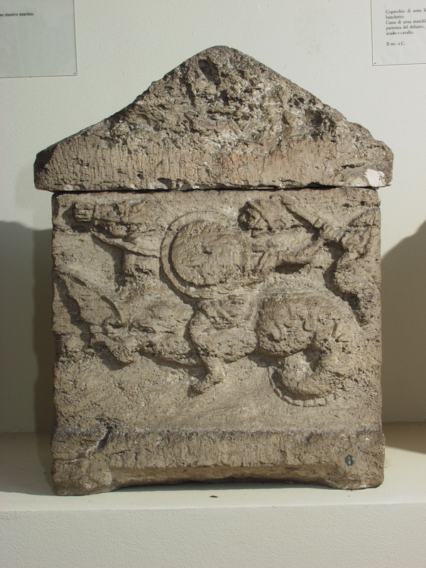 guerriero su cavallo marino (urna/ cineraria, cassa, cubica, decorata) - bottega perugina (II a.C)