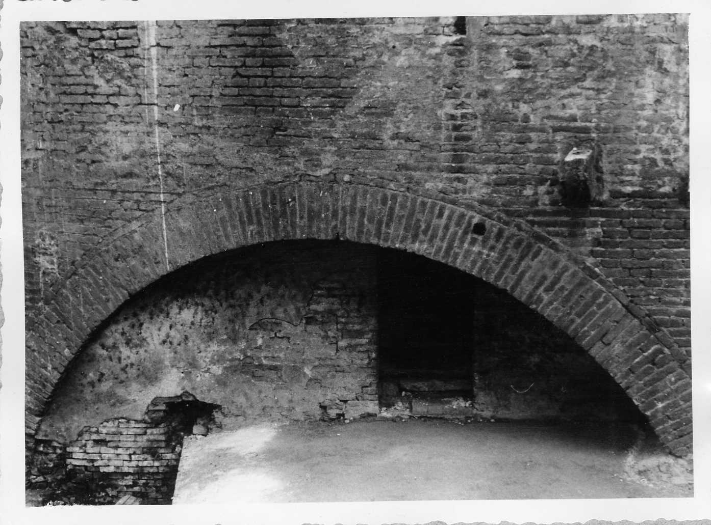 Architettura - Palazzi - Mantova (positivo) di anonimo (anonimo) (seconda metà XX)