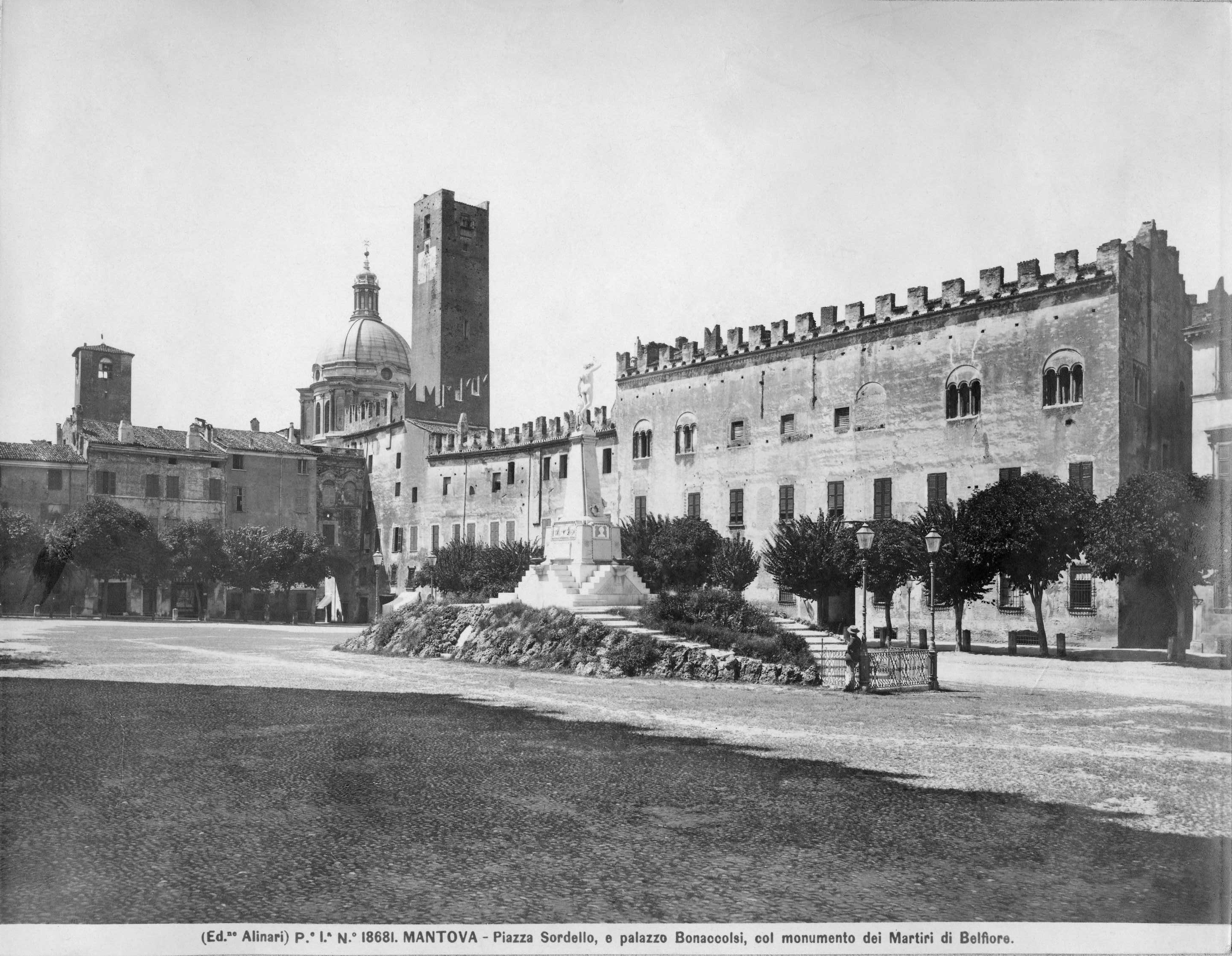 Architettura - Palazzi - Mantova (positivo) di Fratelli Alinari (anonimo) (primo quarto XX)