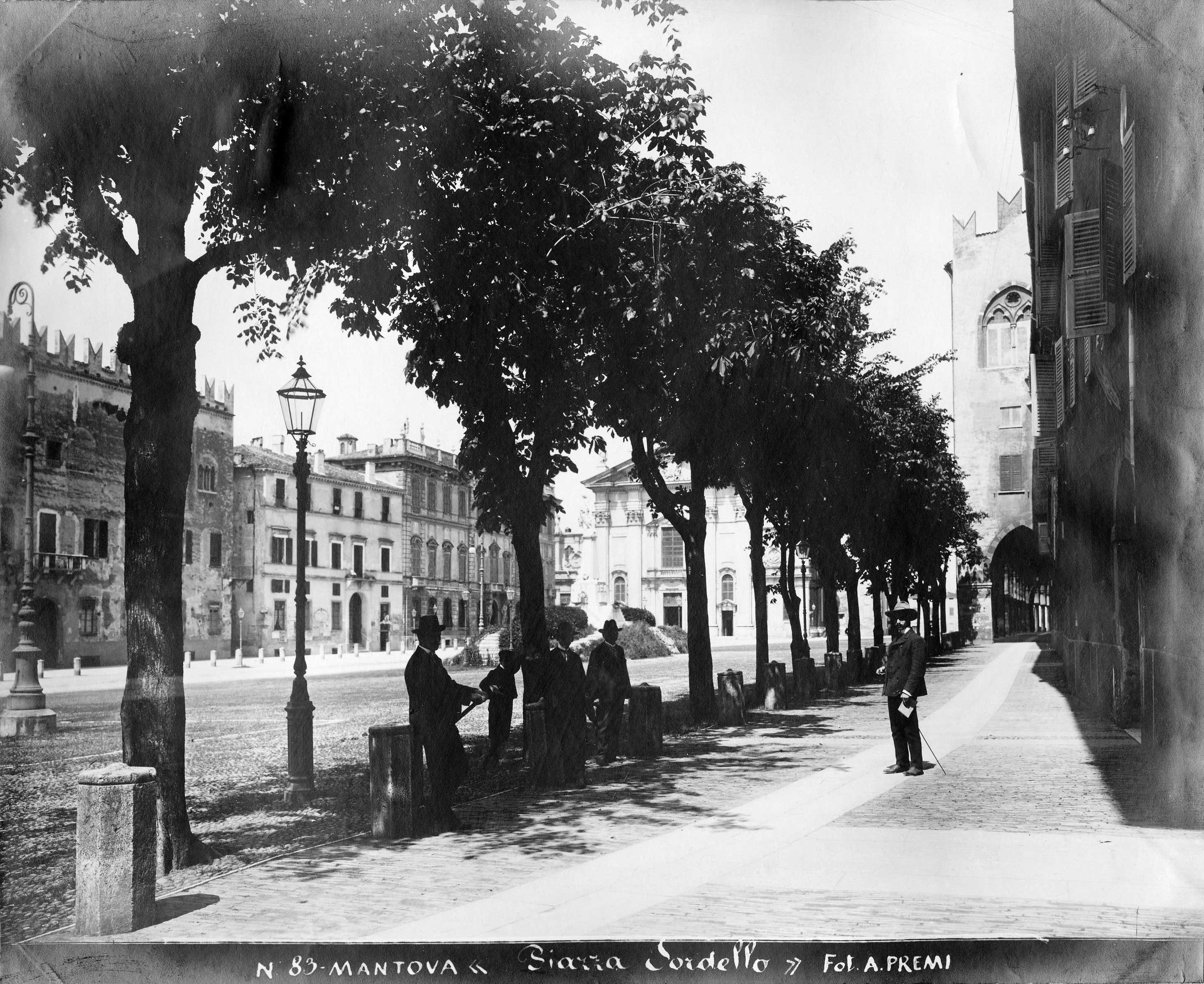 Architettura - Palazzi - Mantova (positivo) di Premi, Andrea (anonimo) (primo quarto XX)