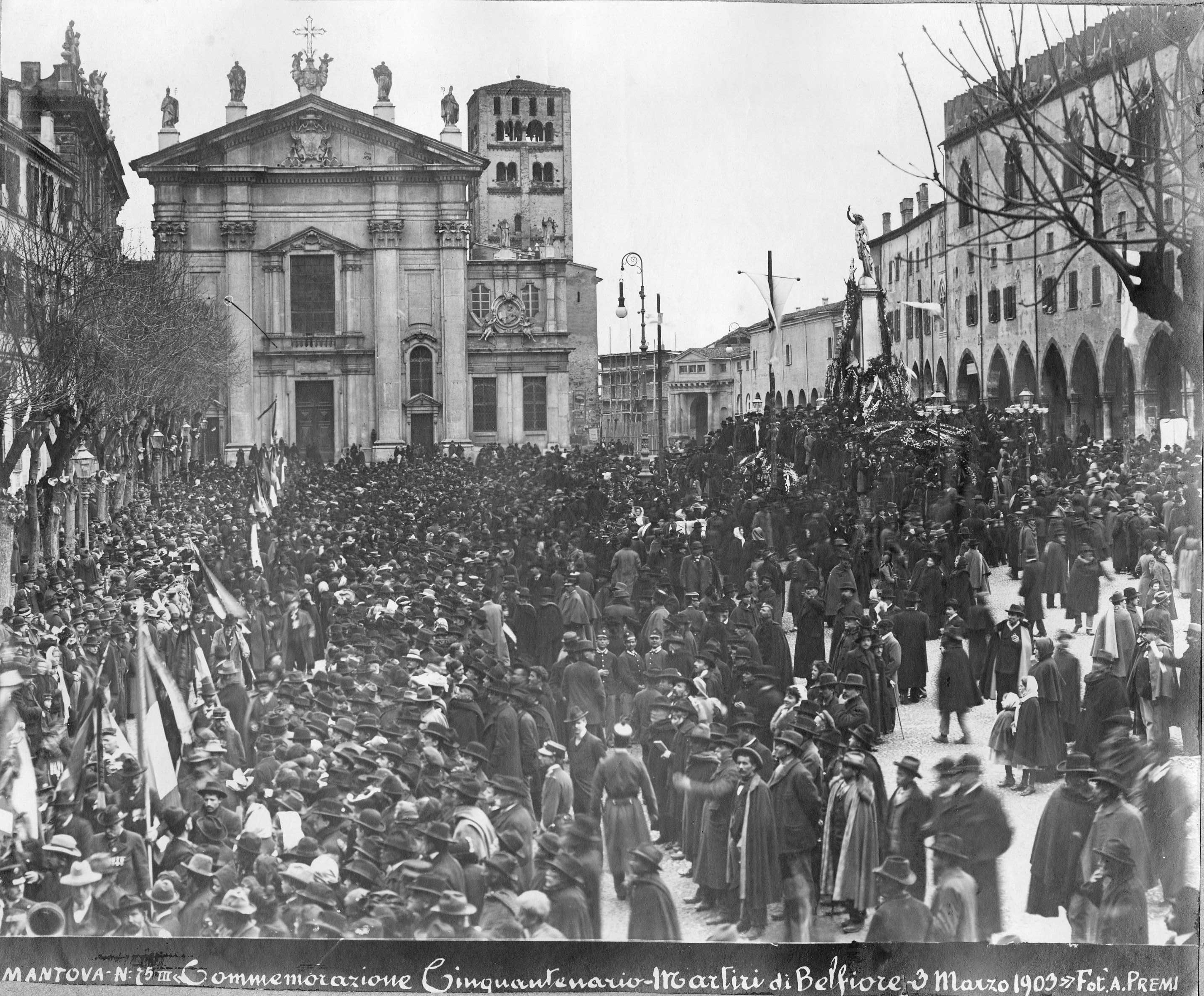 Architettura - Palazzi - Mantova (positivo) di Premi, Andrea (anonimo) (primo quarto XX)