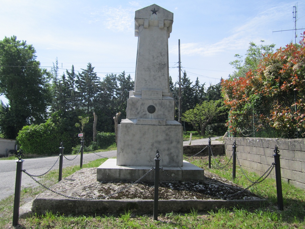 soggetto assente (monumento ai caduti - a stele, opera isolata) - ambito marchigiano (XX)