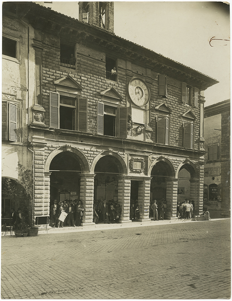 Marche - Pesaro Urbino <provincia> - Fossombrone (positivo, insieme) di Gabinetto Fotografico Nazionale (XX)