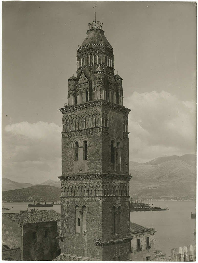 Architettura religiosa - Chiese - Elementi architettonici (positivo, insieme) di Gabinetto Fotografico Nazionale (XX)