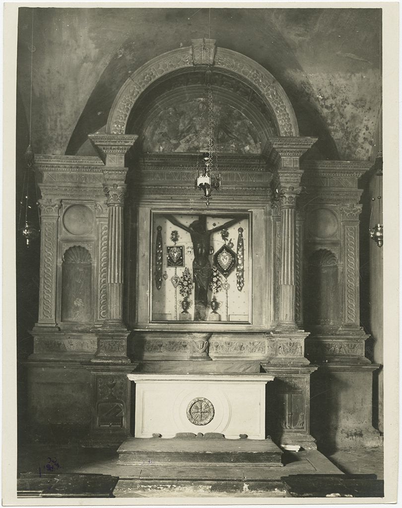 Architettura religiosa - Chiese - Arredi sacri (positivo, insieme) di Anonimo <1901-1950> (XX)