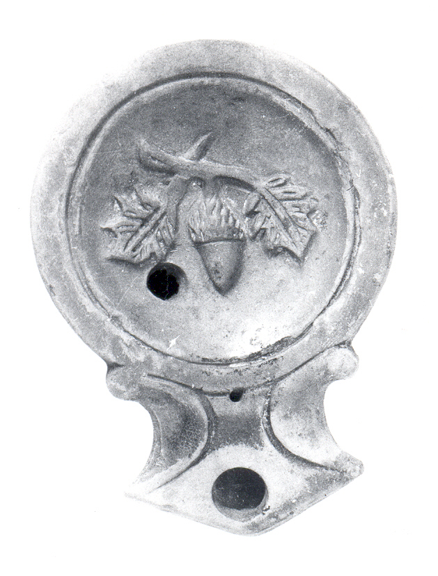 lucerna, monolicne, a volute (sec. I d.C)