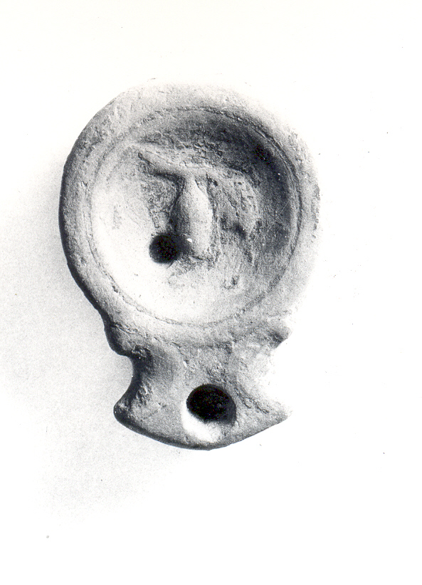 lucerna, monolicne, a volute (prima metà sec. I d.C)