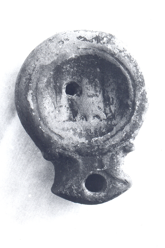 lucerna, monolicne, a volute (prima metà sec. I d.C)