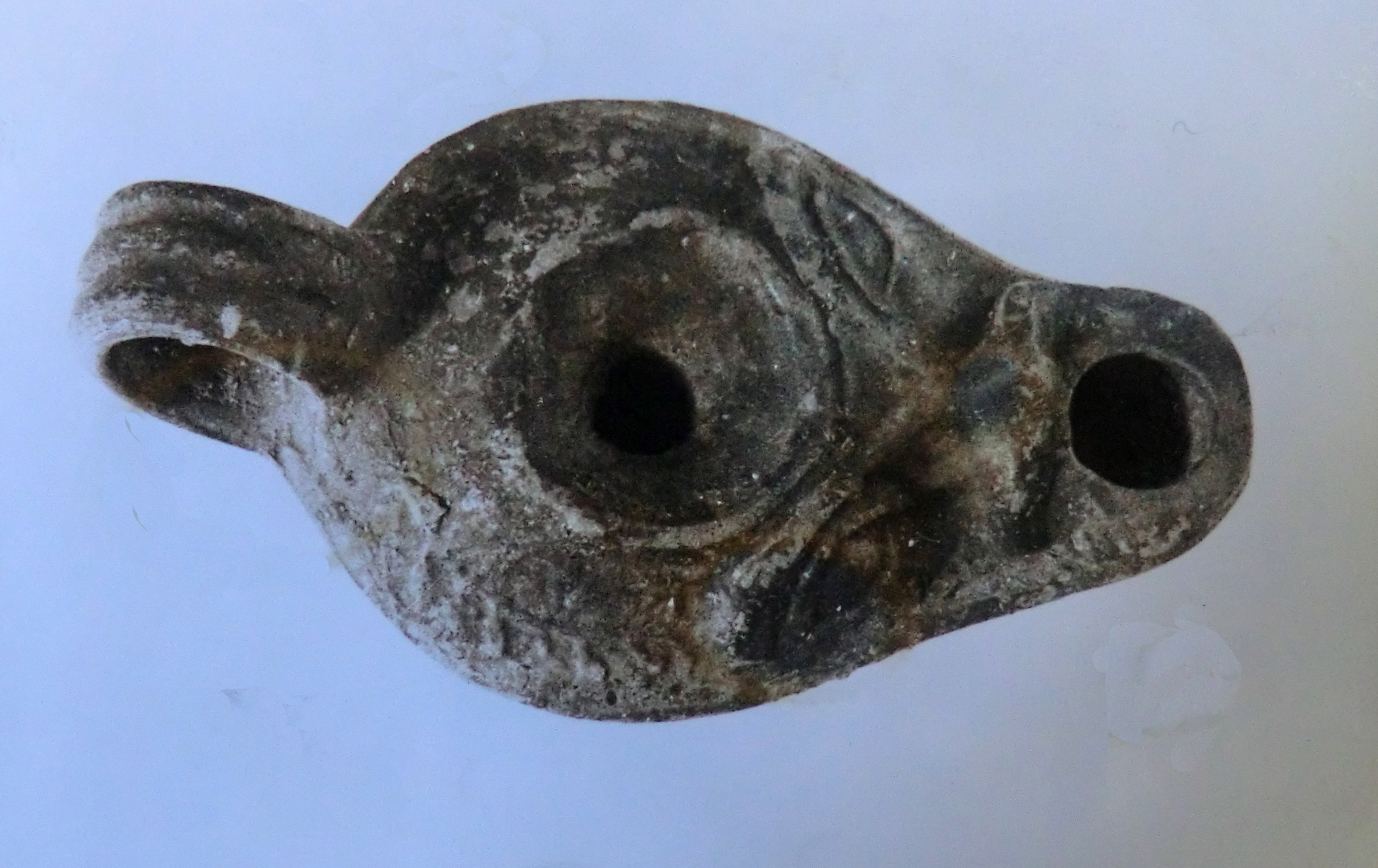 lucerna, monolicne (secc. I a.C./ I d.C)