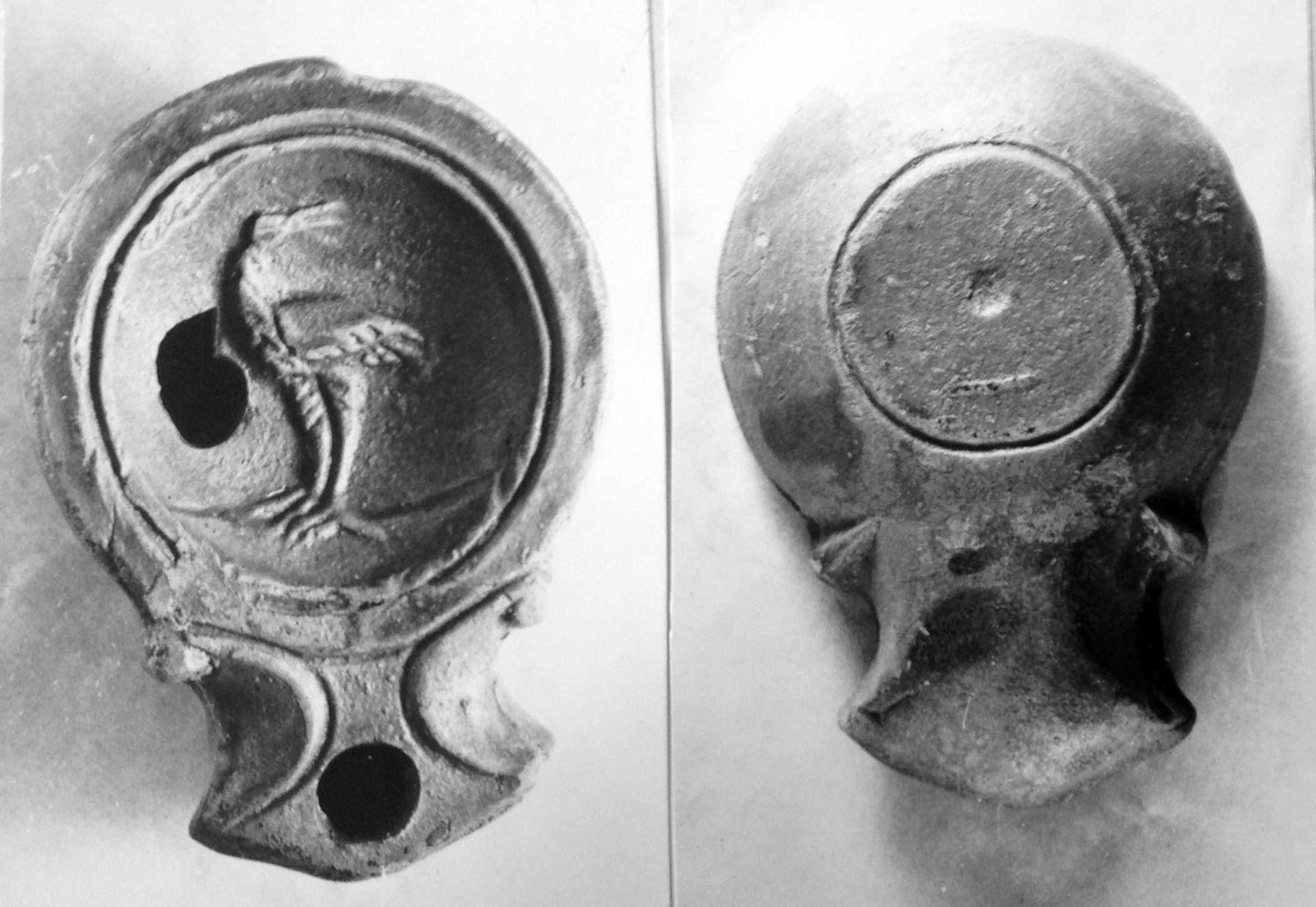 lucerna, monolicne, a volute (prima metà sec. I d.C)