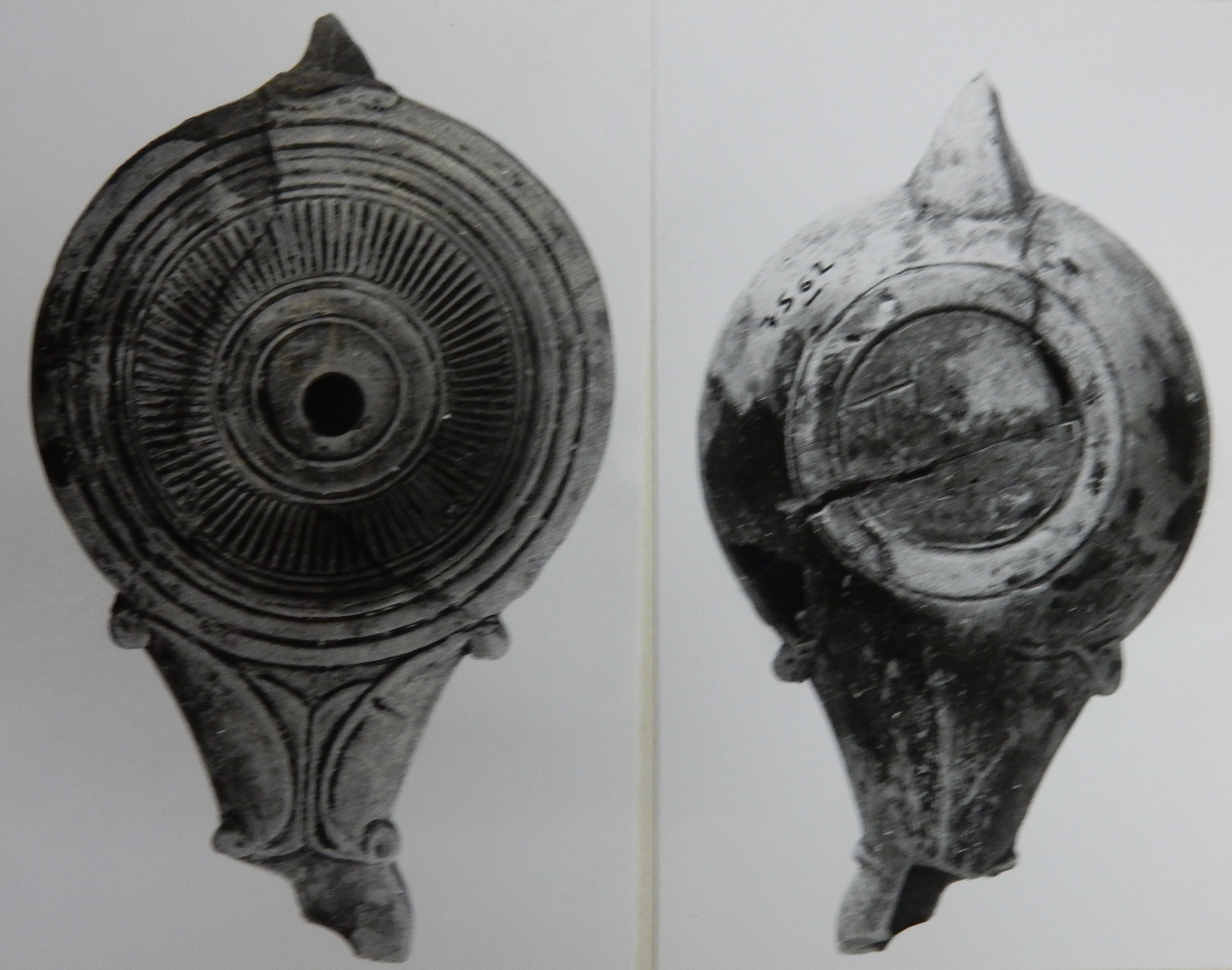 lucerna, monolicne, a volute (secc. I a.C./ I d.C)