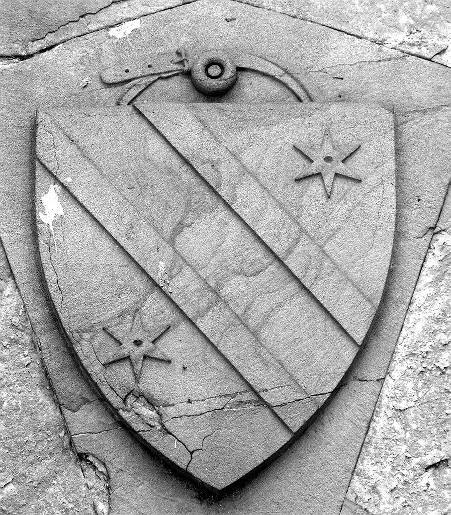 stemma gentilizio della famiglia Tanucci (rilievo) - produzione toscana (sec. XIX)