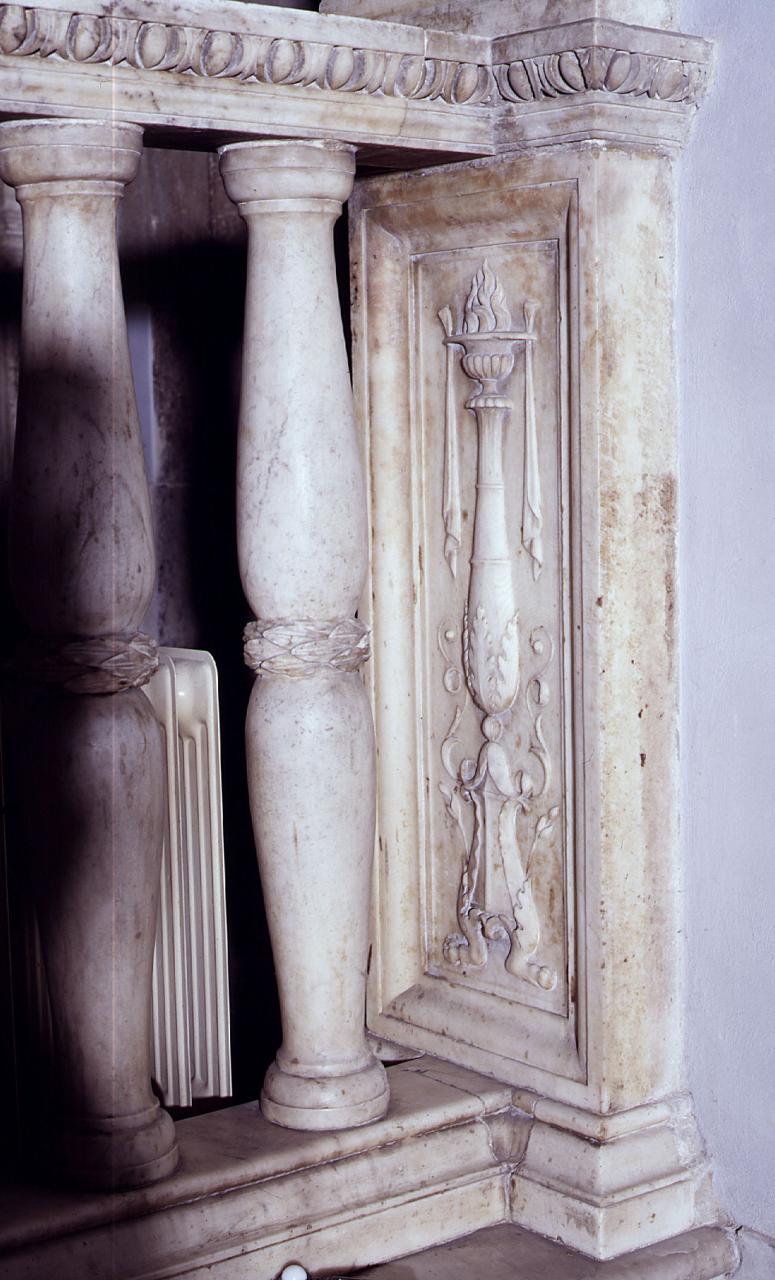 motivi decorativi a candelabra (rilievo, serie) - produzione fiorentina (sec. XV)
