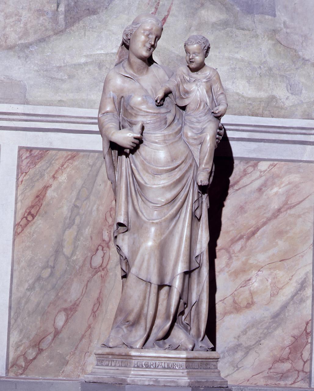 Madonna con Bambino (statua) di Nino Pisano (sec. XIV)