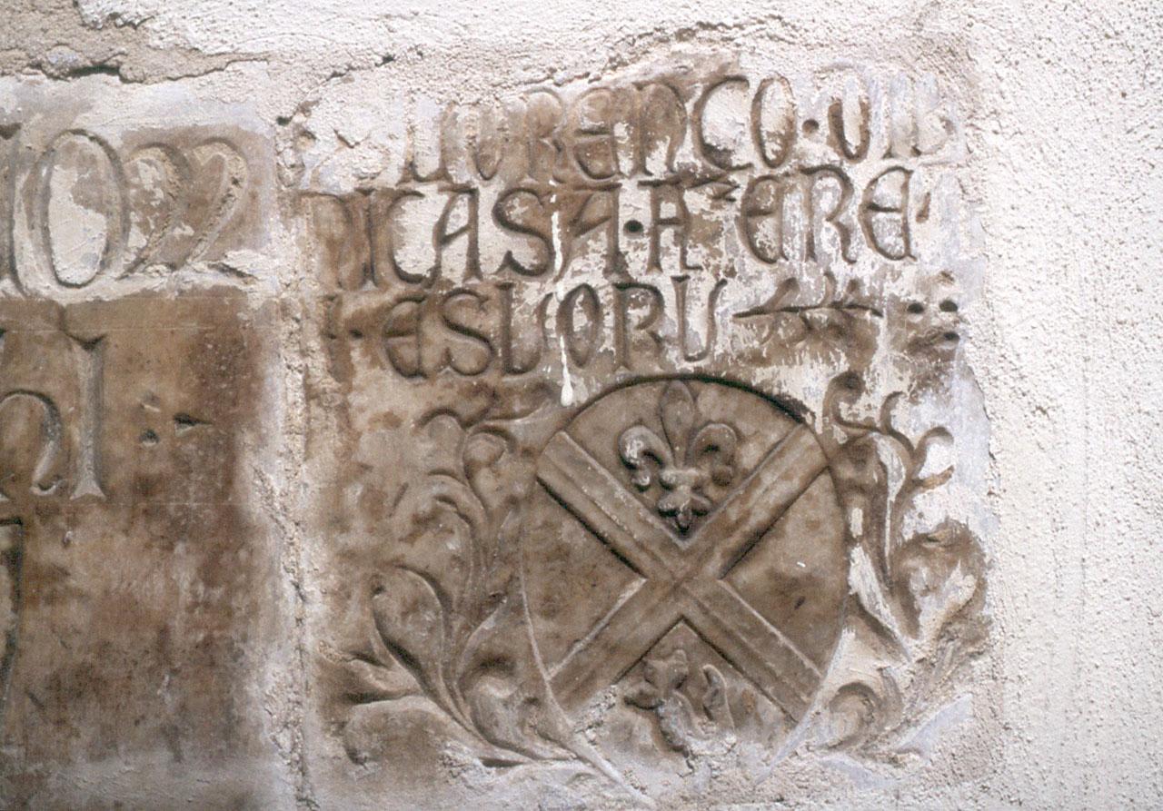 stemma gentilizio della famiglia Benincasa (lapide tombale) - produzione fiorentina (sec. XIV)