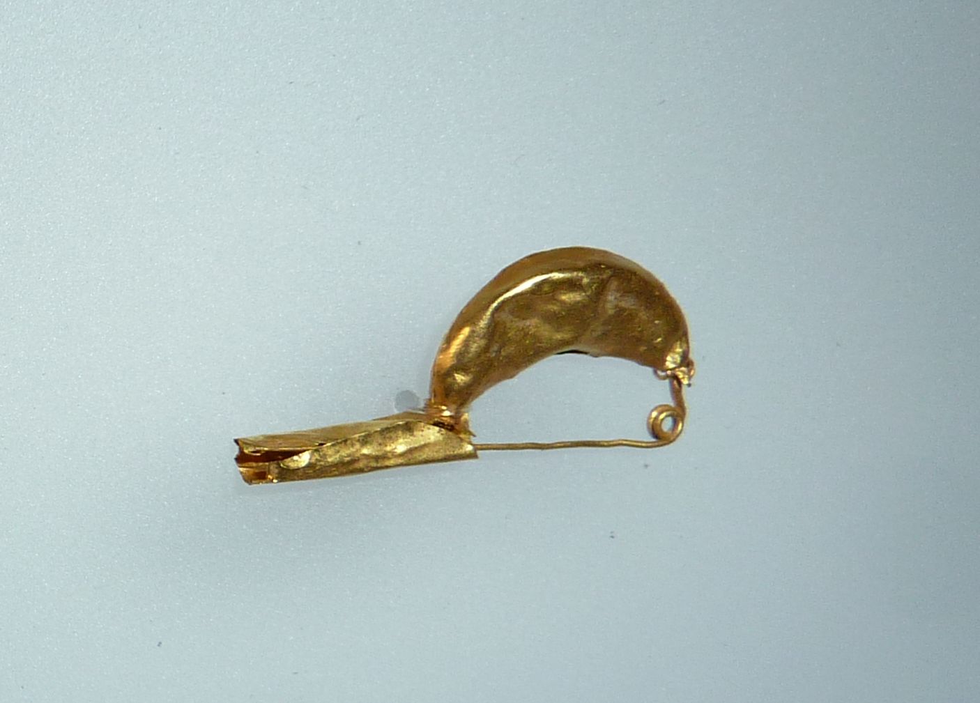 fibula a sanguisuga (VII sec. a.C)