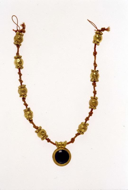 collana (VI sec. a.C./ V sec. a.C)