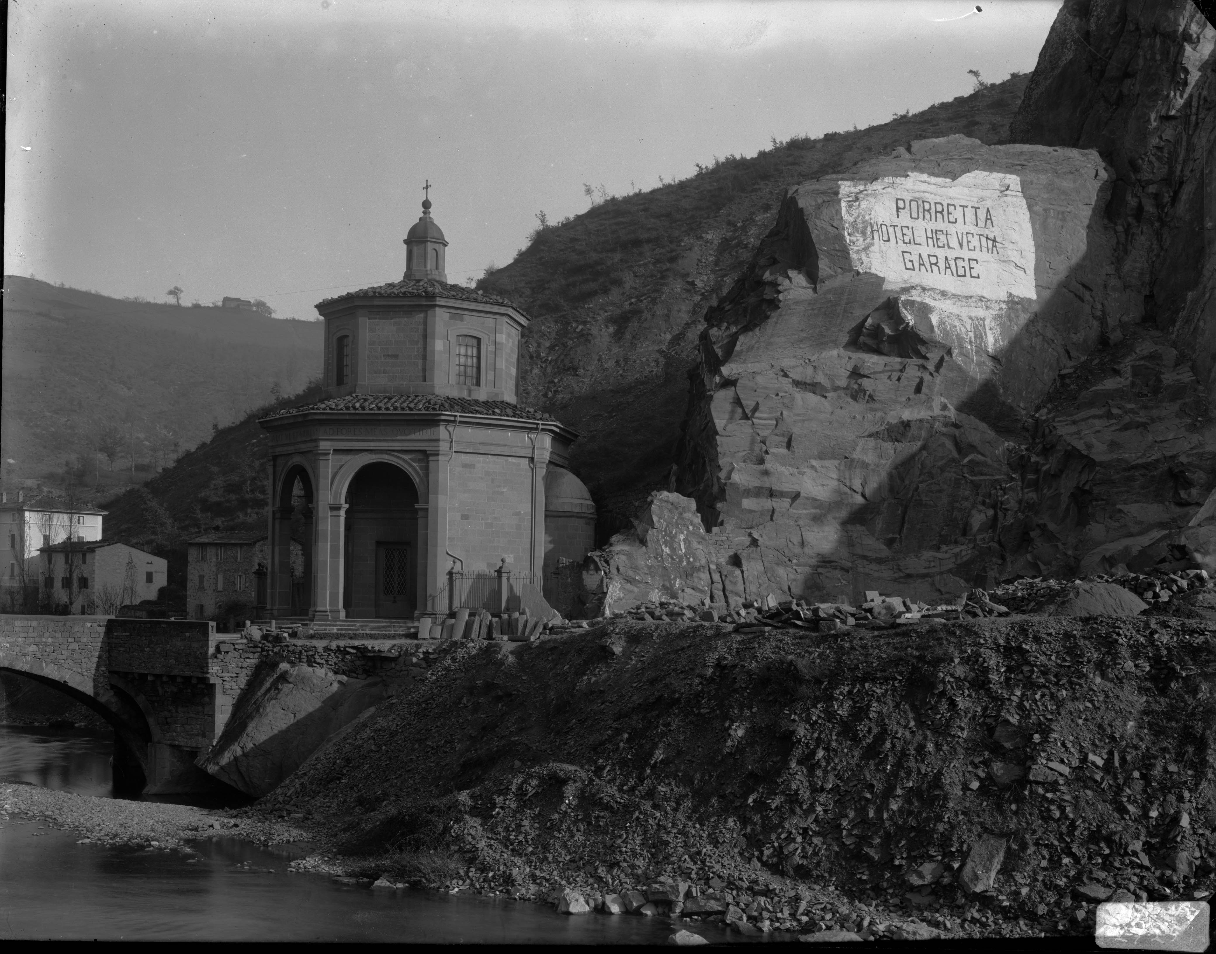 Edifici di culto - Santuari mariani - Sec. 19 (negativo) di Anonimo, Bianchi, Saverio (primo quarto XX)