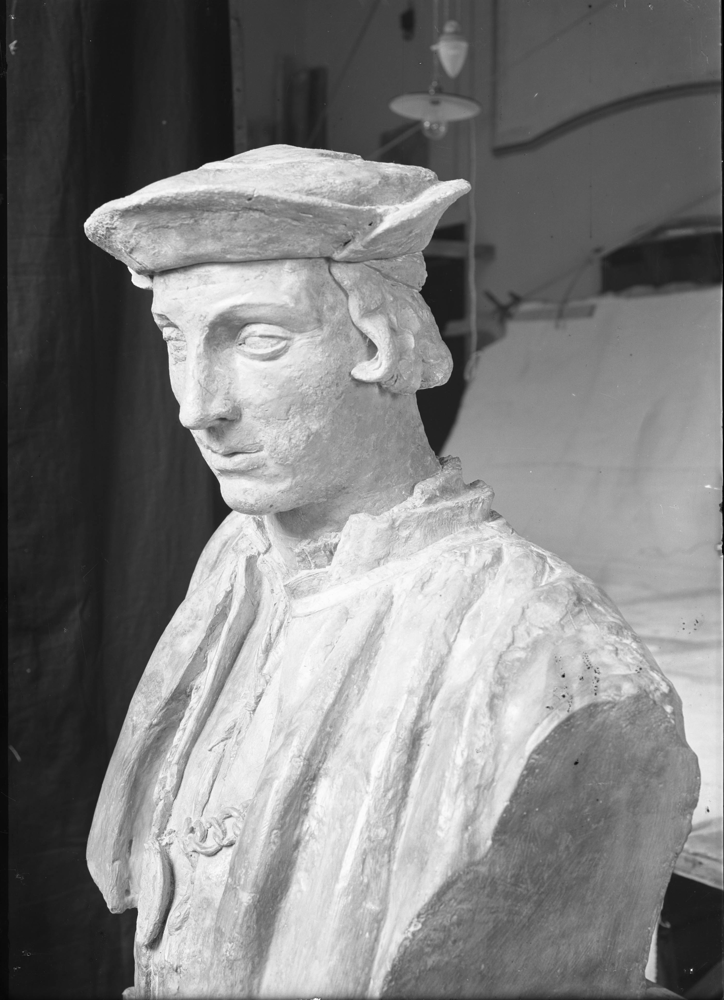Busto di Lionello Beliardi – Scultura – Sec. 16 (negativo, insieme) di Podio, Begarelli, Antonio (secondo quarto XX)