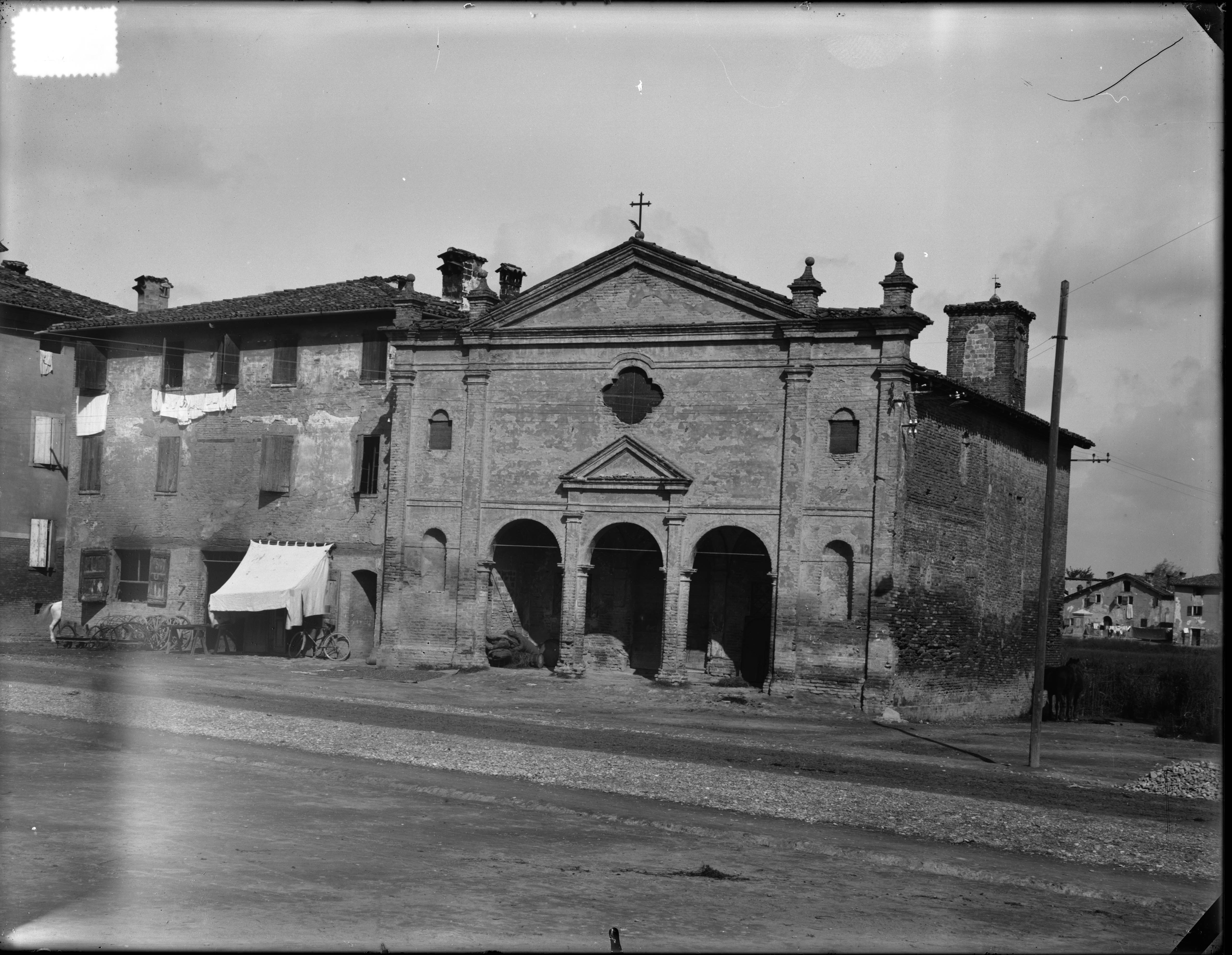 Italia - Emilia Romagna – Nonantola – Chiesa di Santa Maria fuori le mura (negativo) di Anonimo (primo quarto XX)