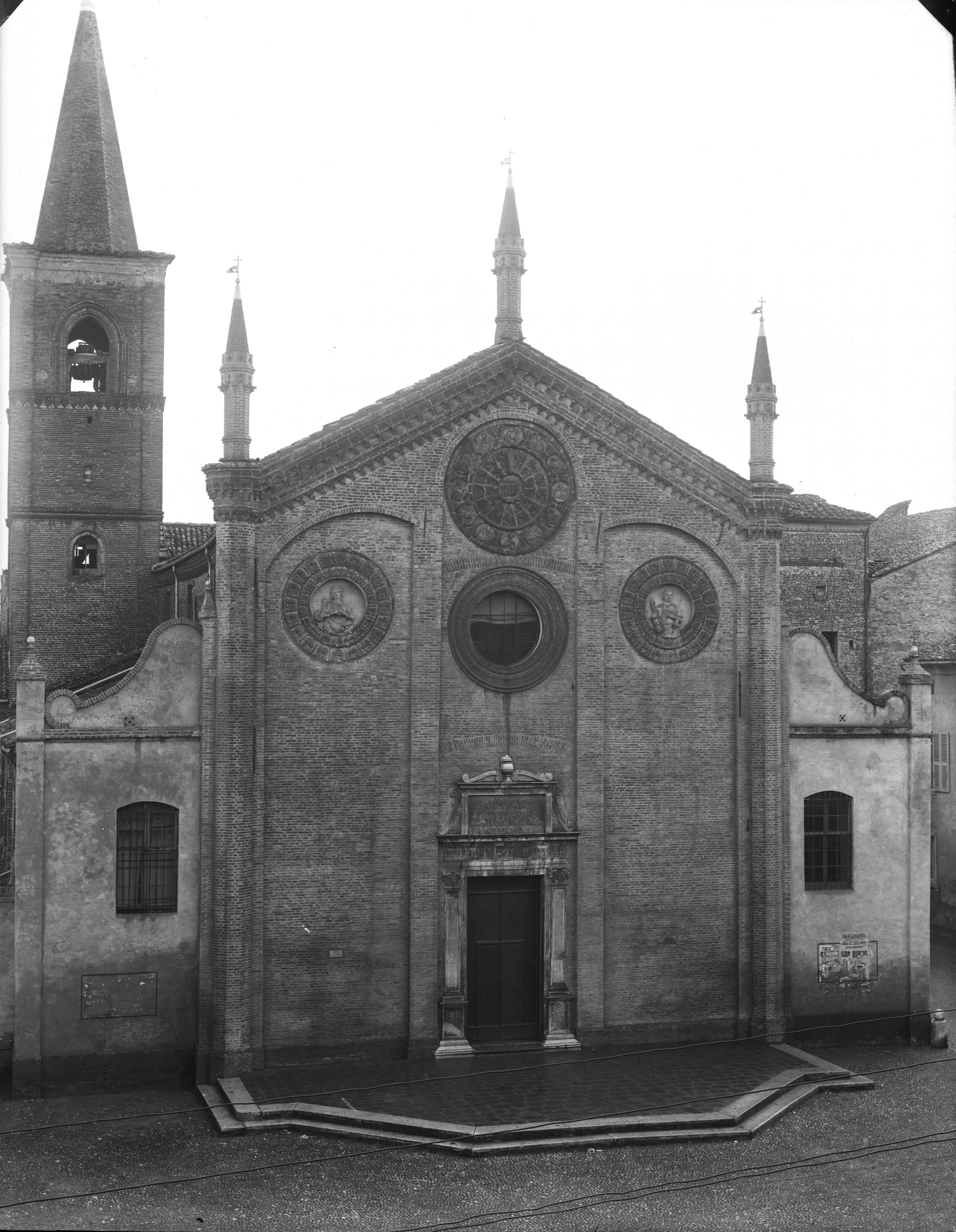 Architettura - Chiese - Facciate - Campanili (negativo) di Anonimo (primo quarto XX)
