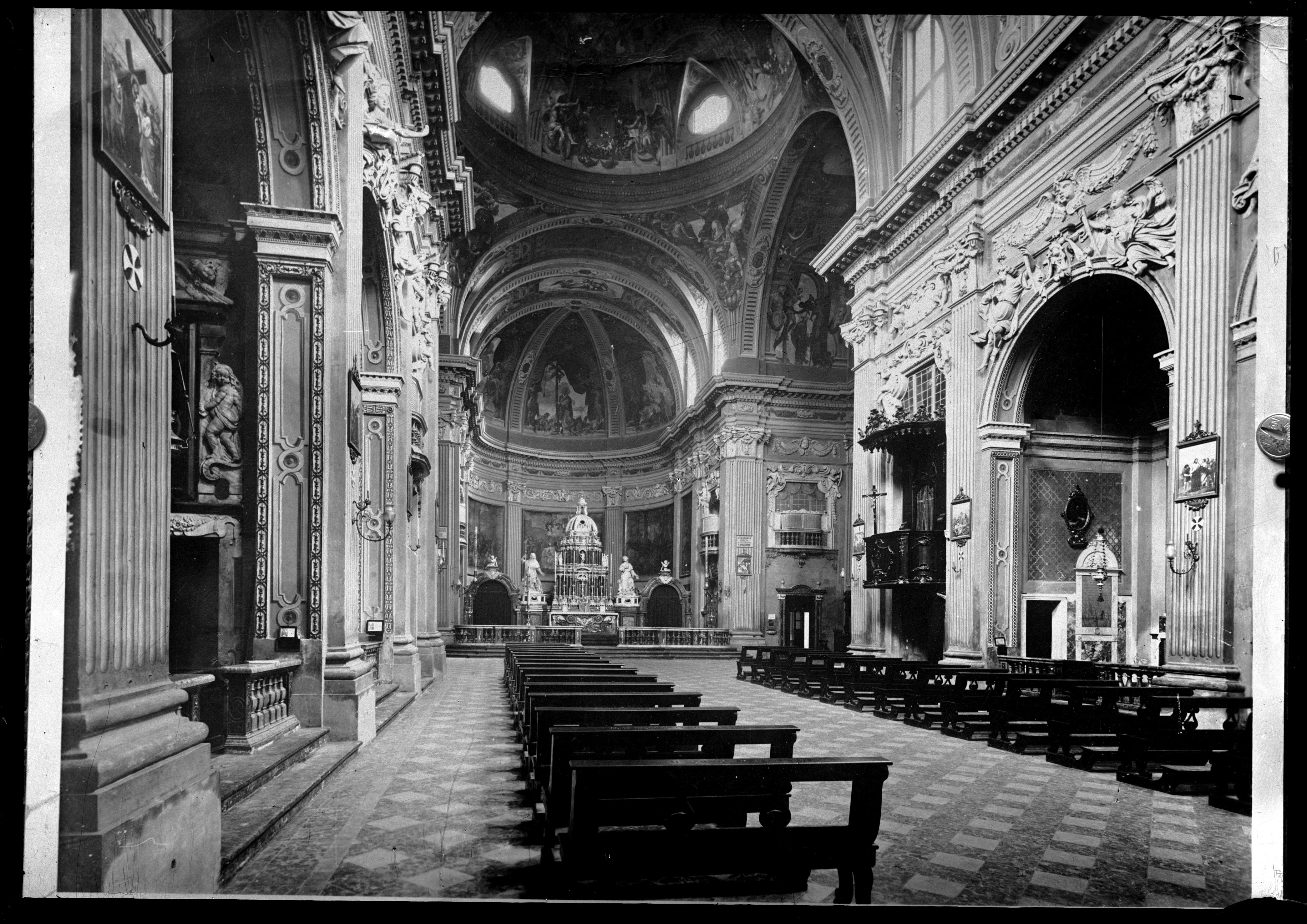 Italia - Emilia Romagna - Modena - Chiesa di San Vincenzo (negativo) di Anonimo (XX)