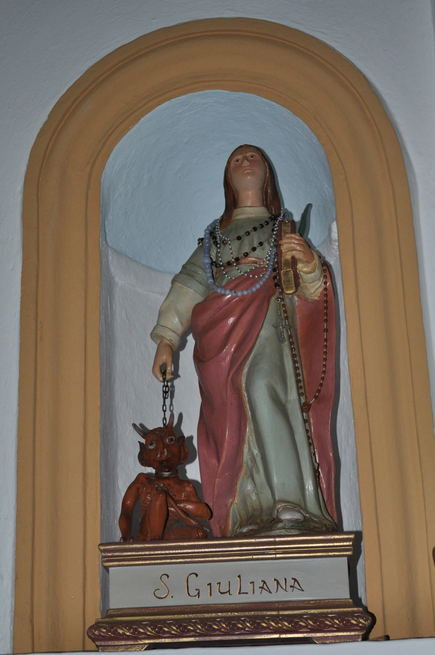 Santa giuliana di nicomedia (statua)