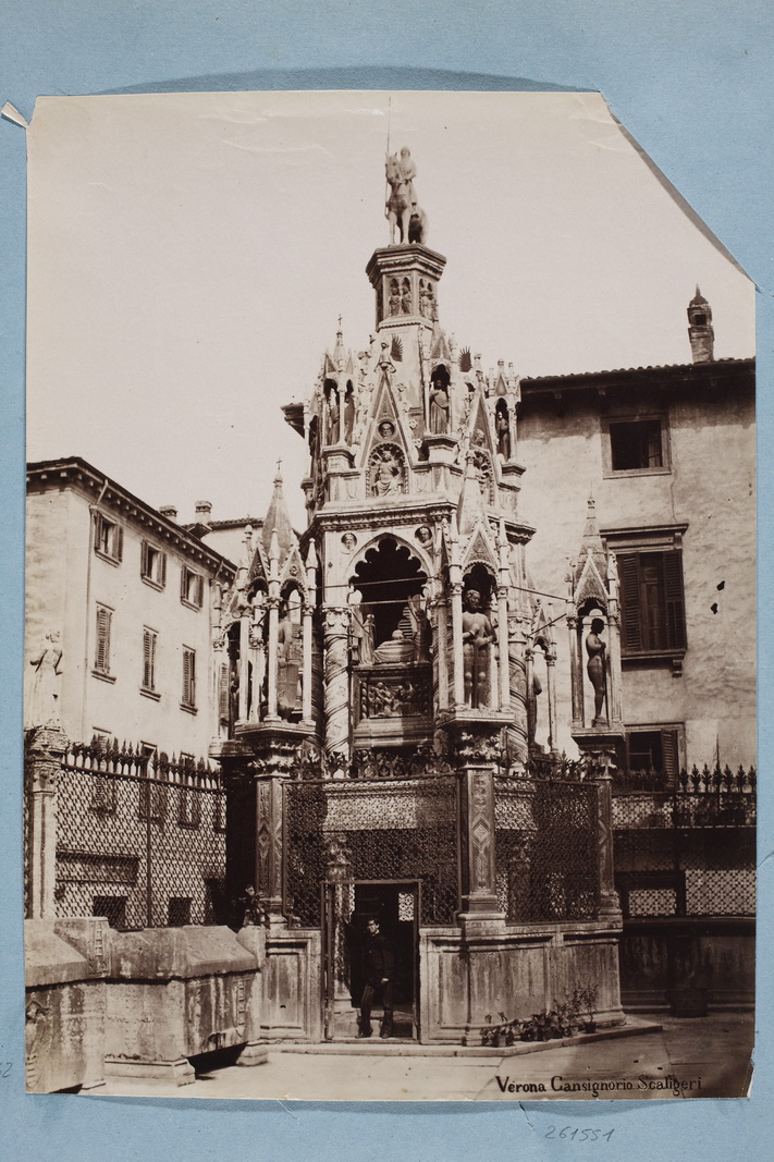 Veneto - Verona - Arche Scaligere - Arca di Cansignorio (positivo) di Anonimo seconda metà sec XIX, Bonino da Campione (XIX)