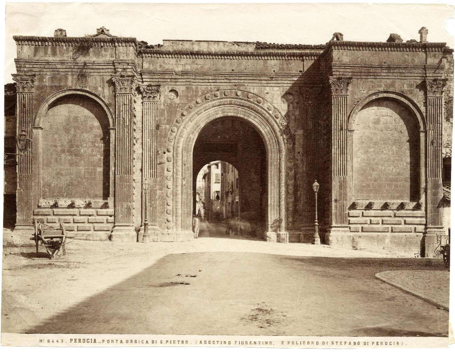 Umbria - Perugia - Porta di San Pietro (positivo) di Alinari, Fratelli (seconda metà XIX)