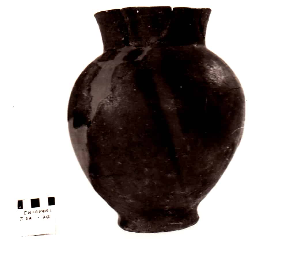 urna, Olla-ossuario - Cultura Ligure della Prima Età del Ferro (VII a.C)
