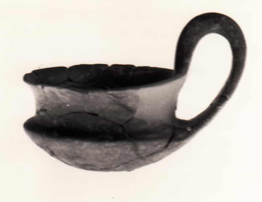 tazza - Cultura Ligure della Prima Età del Ferro (VII a.C)