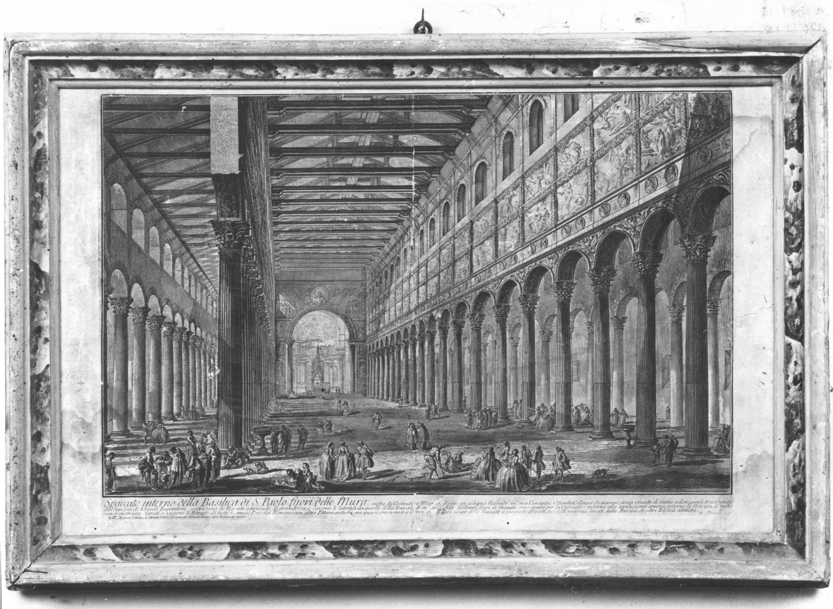 veduta dell'interno della basilica di S. Paolo fuori le mura a Roma (stampa) di Piranesi Giovanni Battista (sec. XVIII)