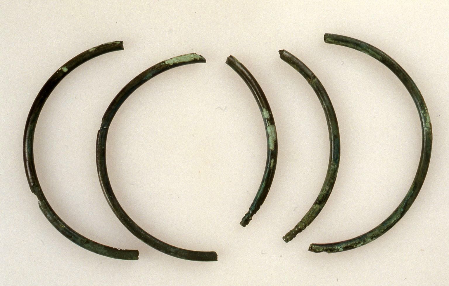 bracciale - ambito insubre (III-II a.C)