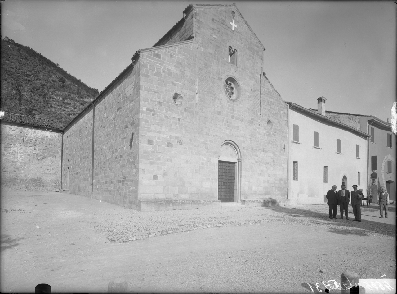 Architettura romanica - Restauro (negativo, insieme) di Bolognesi Orsini (ditta) (secondo quarto XX)