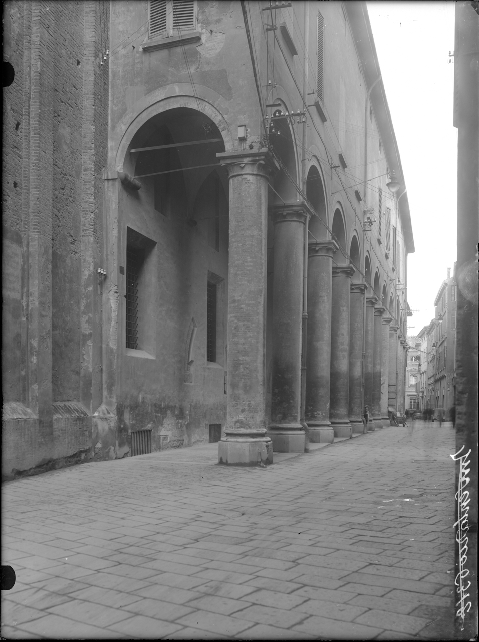 Architettura - Palazzi – Arcidiocesi (negativo, insieme) di Bolognesi Orsini (ditta) (secondo quarto XX)