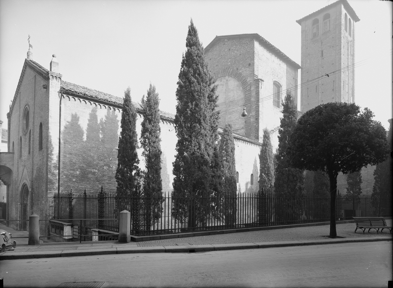 Architettura - Chiese - Esterni (negativo) di A. Villani & Figli (XX)