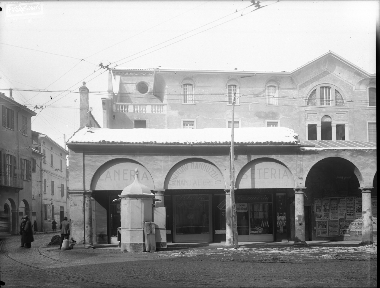 Italia - Emilia Romagna - Bologna - Ex convento di San Francesco (negativo) di Anonimo (XX)