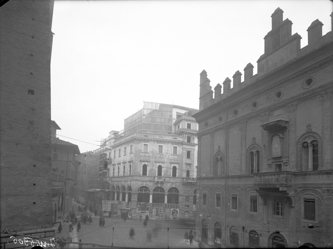 Italia - Emilia Romagna - Bologna - Palazzo del Commercio (negativo) di Bolognesi Orsini (XX)