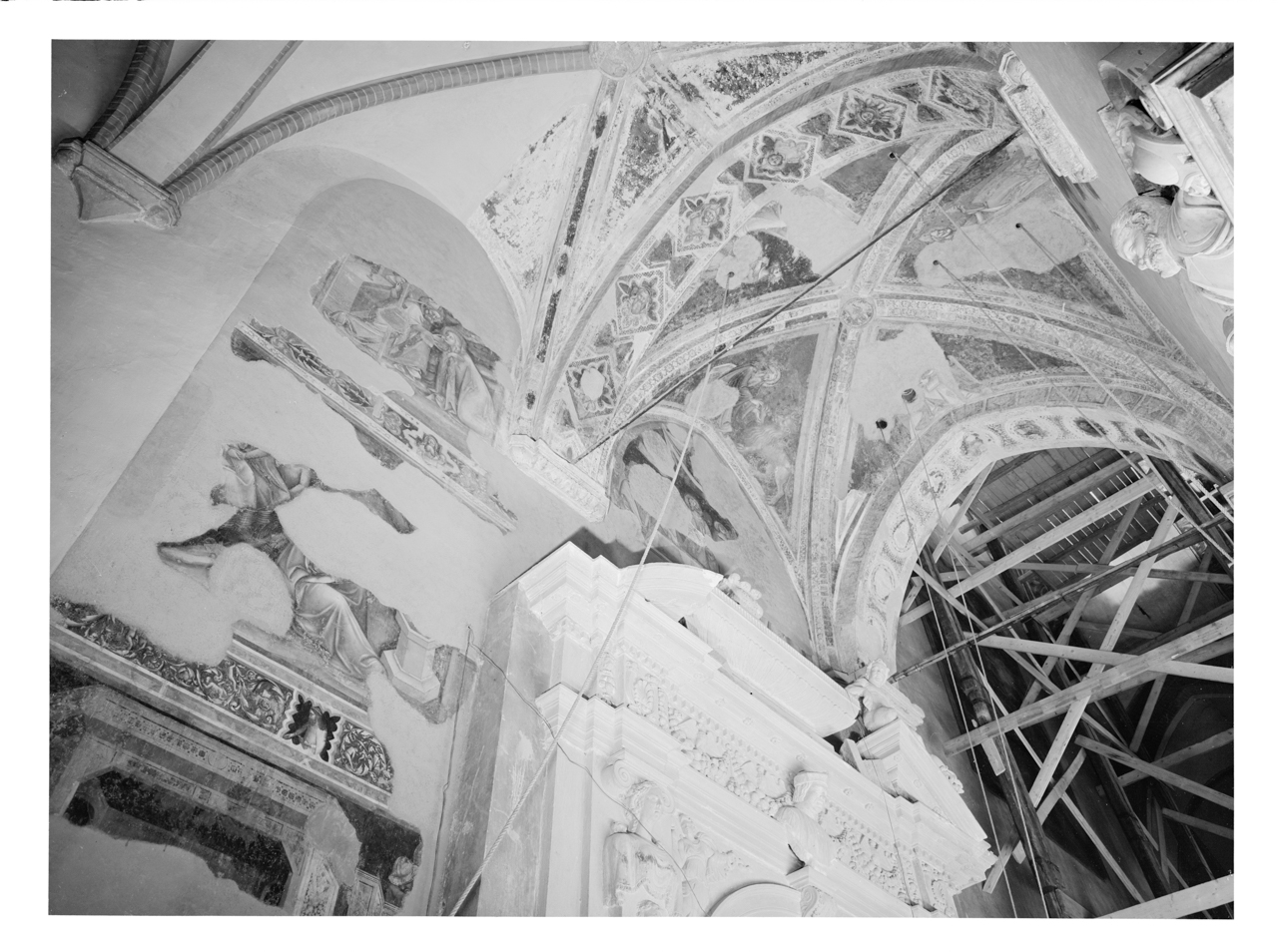 Decorazione architettonica - Fregi (negativo, insieme) di Zagnoli, Alfonso, Vitale da Bologna, Simone dei Crocifissi (metà XX)