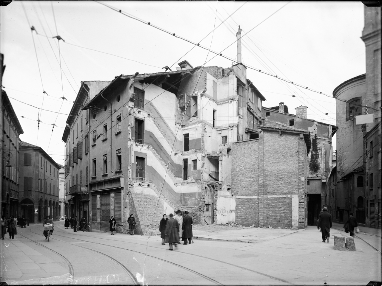 Italia - Emilia Romagna - Bologna - Via Zamboni (negativo) di A. Villani & Figli (XX)
