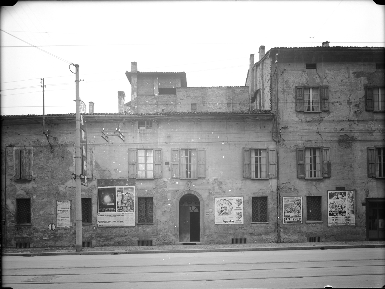 Emilia Romagna - Bologna - Strade - Edifici storici - Casa Galvani (negativo, insieme) di A. Villani & Figli (XX)