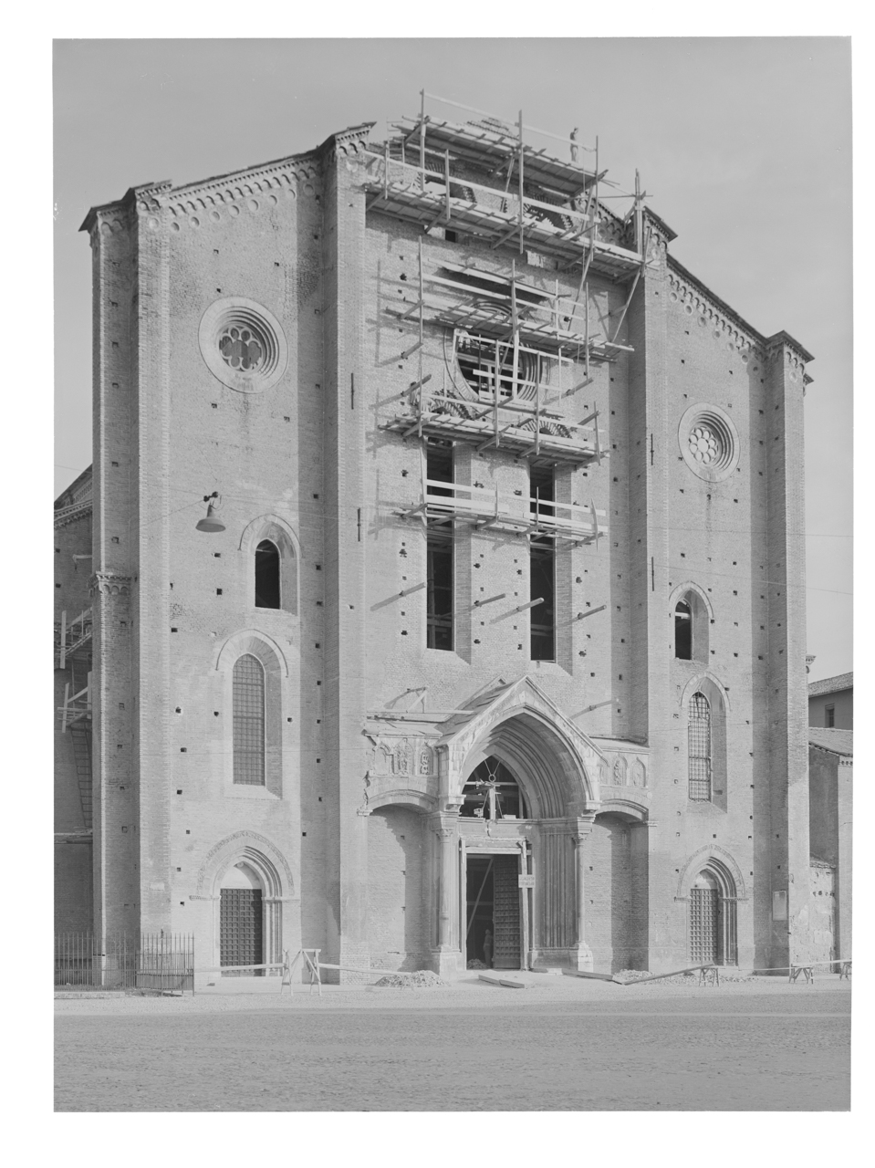 Italia - Emilia Romagna - Bologna - Basilica di San Francesco <Facciata> (negativo) di A. Villani & Figli (XX)